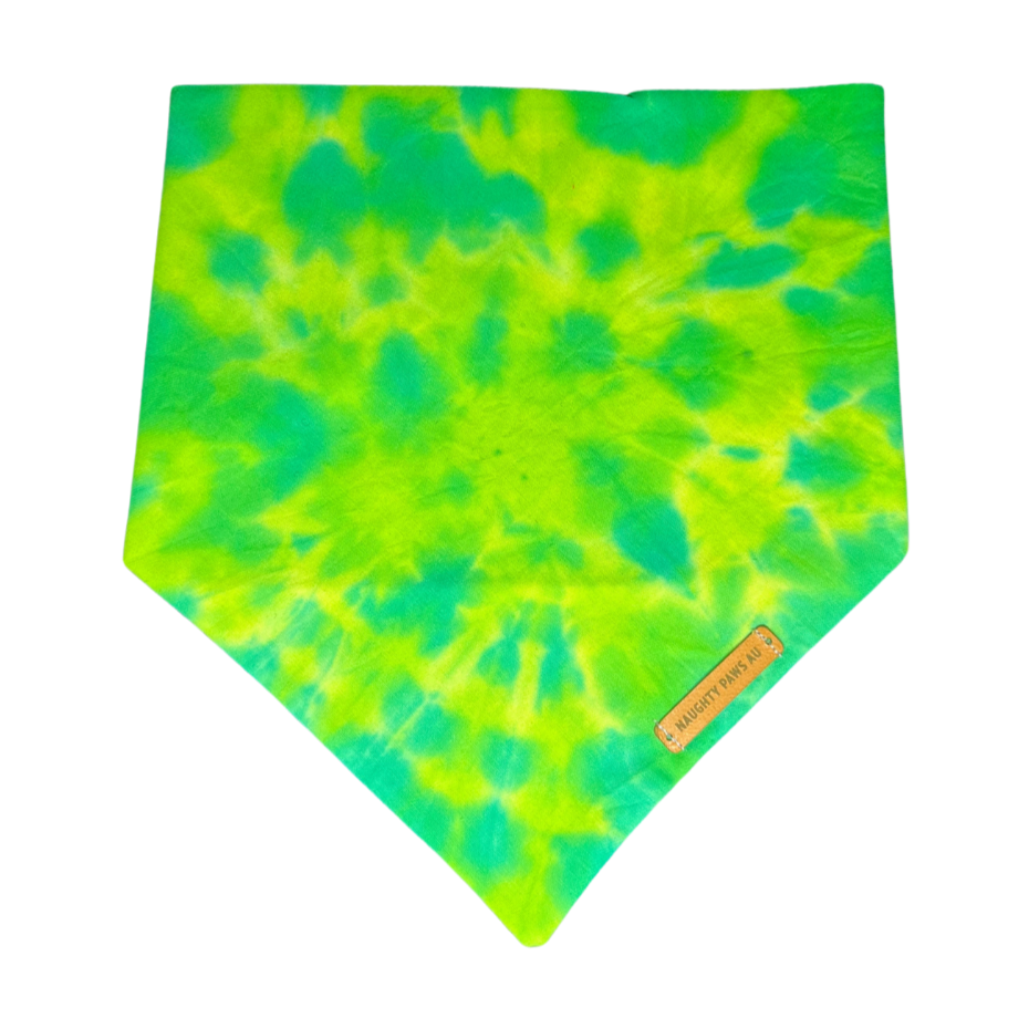 "Aspen" M Pet Bandana | 25/45